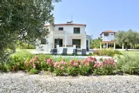 Luxury Rental Villa for 14 People