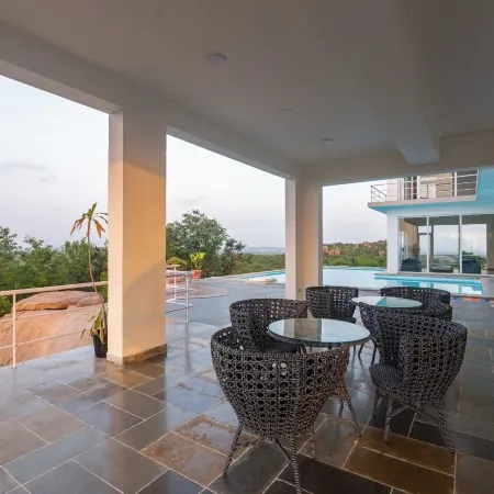 Bliss Farm Stay- Hilltop