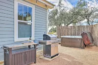 Comfy Hill Country Haven w/ Private Hot Tub! - Maalaistalo