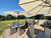 The Upper House Hotels in Stone