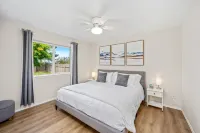 Charming Home—Near Triple Play, Silverwood & Hayden Lake! Fire Pit, Fenced Yard & a Plum Tree! Hotels in Hayden