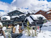 Le Lana Hotels near Altiport