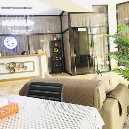 Gmaya Suites