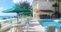 Coral Mist Beach Hotel - Pemandangan Pantai
