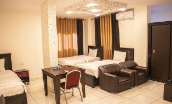 Sara Crown Hotel