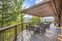 Moose Ridge Cabin 5卧室小木屋由RedAwning提供