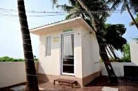 Sun & Sand Luxury Stays Sea View Hotels near Shri Murdeshwara Beach
