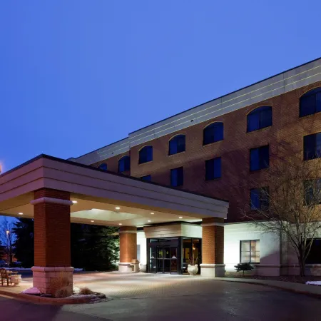 La Quinta Inn & Suites by Wyndham Madison American Center
