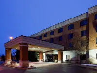 La Quinta Inn & Suites by Wyndham Madison American Center Hotels in 