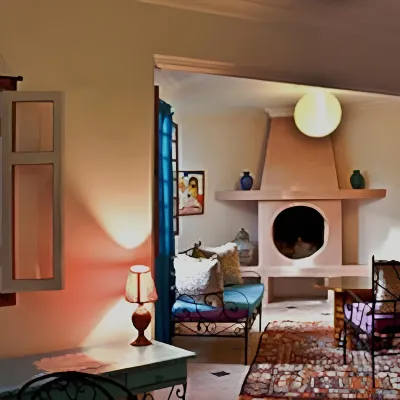رياض الخنساء Hotels near Heure Bleue Palais : Hôtel & Restaurant