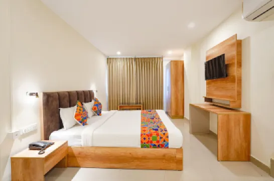 FabHotel Indian Suites - Old Madras Rd โรงแรมใกล้แบ็กมาเน เทคพาร์ค