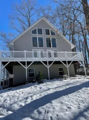 Cozy Mountain Cabin Perfect for Families and Pets
