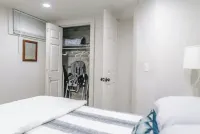 Stunning Ground Floor Apartment in Green Ridge. Hotels in Scranton