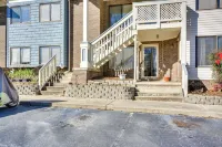 15 Mi to Greensboro: Archdale Condo w/ Fireplace - Wifi