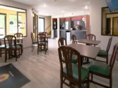 Super 8 by Wyndham Red Wing Hoteles en Red Wing