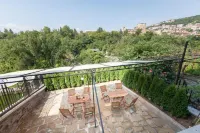 HiStory Inn Unique Guest House Các khách sạn gần Tsarevets Fortress