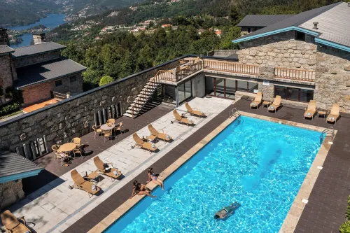 Pousada Caniçada – Gerês - parking