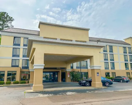 OYO Townhouse Jackson - Ridgeland Hotels in Jackson