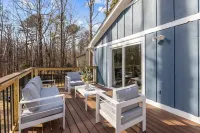 Curated 3BR Boutique Retreat in Cary – Walk to Trails, Close to Downtown