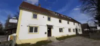2-Rent Group Hostel Apartments Eve74 Hoteles cerca de Allach-Untermenzing