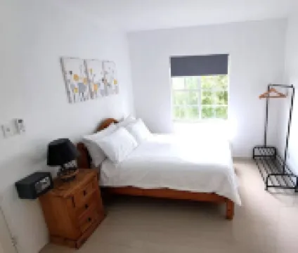 มอนทีโก เบย์ - ฮิลไซด์ รีทรีต โรงแรมใกล้Montego Bay Marine Park