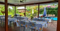 The Samoan Outrigger Hotel Hoteles en Si'umu