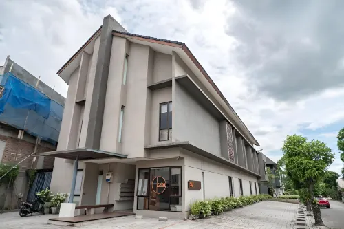 3J Living Hotels in Curug