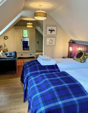 Highland Rooms - Room Only No Breakfast Отели рядом с достопримечательностью «Meall Mhor - Ullapool Hill»