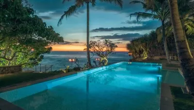 Elevated Family Beach Villa Overlooking Surf Break