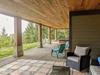Mountain House of Wonder Hotels in Nanaimo