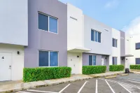 Prime Townhouses Near Design District فنادق في 