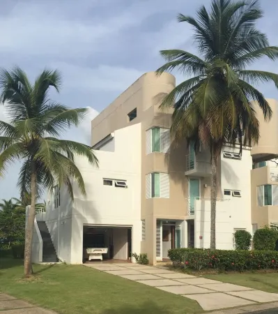 Villa near Beach, Dorado, Puerto Rico Отели в г. Дорадо