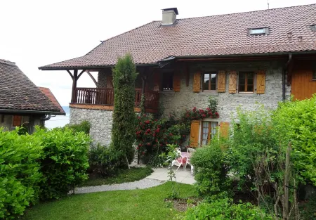 LE RELAIS - LA FERME RÉDON Отели в г. Люгрен