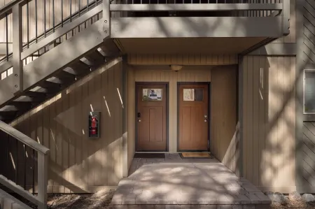 Alpenglow Haus - Stay for 4!