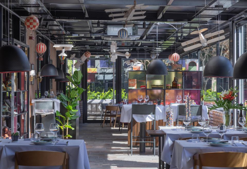 Hualta Hotel Mendoza의 시즌별 야외 수영장