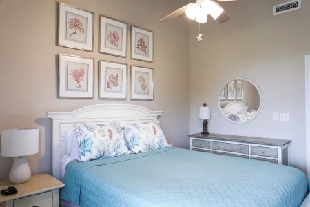 Ocean Mile Gulf Front Community w/ Pool 3br 3ba near State Park quiet East End