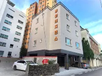 Jeju Dongmun Residence Hotel