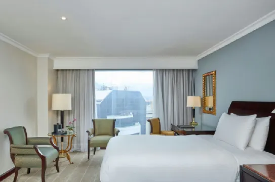 JW Marriott Hotel Caracas Отели рядом с достопримечательностью «Edificio Chataing»