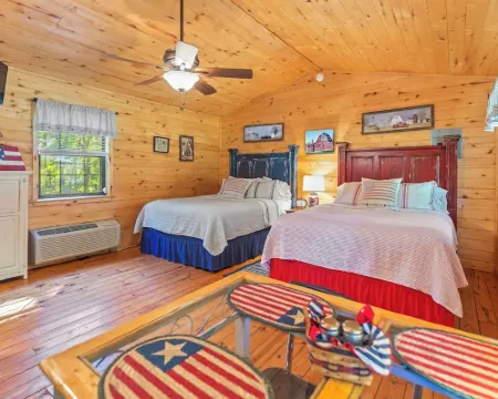 Huckleberry Ridge Cabin Near the Buffalo National Forrest and River! Sleeps 4! 瑟西縣酒店