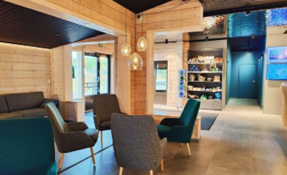 Arctic SnowHotel & Glass Igloos