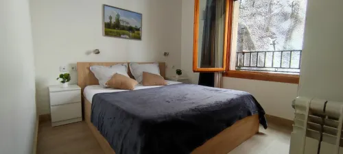 Superb 3-bedroom apartment with WiFi in Andorra la Vella, ski, Caldea