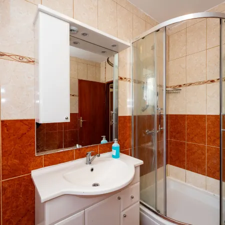 Drazen Charming Three Bedroom Apartment