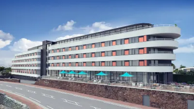 Hotel Indigo TORQUAY by IHG Specsavers Opticians and Audiologists - Torquay Sainsbury's附近的飯店