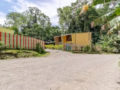 Fruit Casitas with pool Puerto Viejo Talamanca 5 minutes from the beach Hotel di 