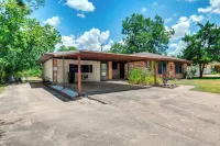 2 Mi to Kyle Field: Bryan Home w/ Fenced Yard - بيت ضيافة
