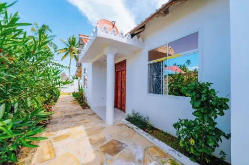 Standard Twin Room Hotels in Pongwe