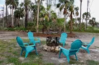 New Listing! King Bed/Ice Machine/Boat Parking