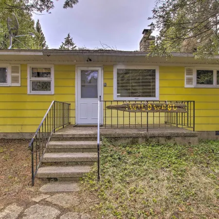 Cozy Baileys Harbor Cottage on Lake Michigan!