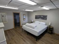 Large 2-Bedroom Lower Unit with Fast WI-FI & in Unit Washer/Dryer Ξενοδοχεία στην πόλη Baraboo