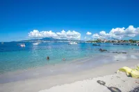 Flanboyan lodge - a colorful moment in the heart of Anse Mitan